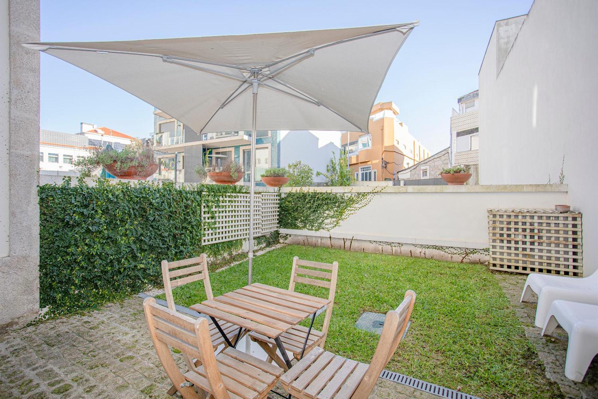 Апартаменты Liiiving In Porto - Garden Light Mezzanine Экстерьер фото